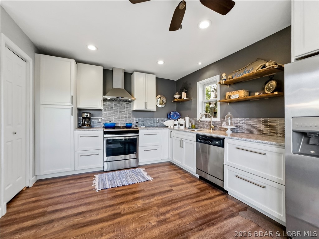 710 Petunia Road Camdenton, MO 65020 - Photo 21 of 53 Kitchen