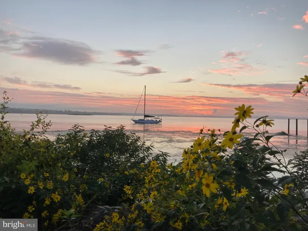 $309,500 | 299 Girard Street, Unit 299C, Havre de Grace, MD 21078