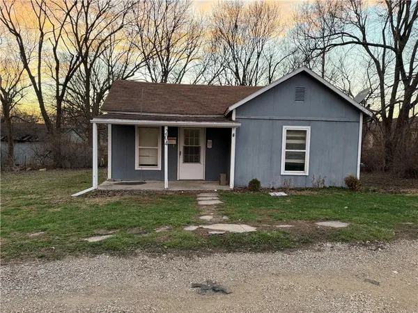 $74,999 | 204 South Buffalo Street, Holden, MO 64040
