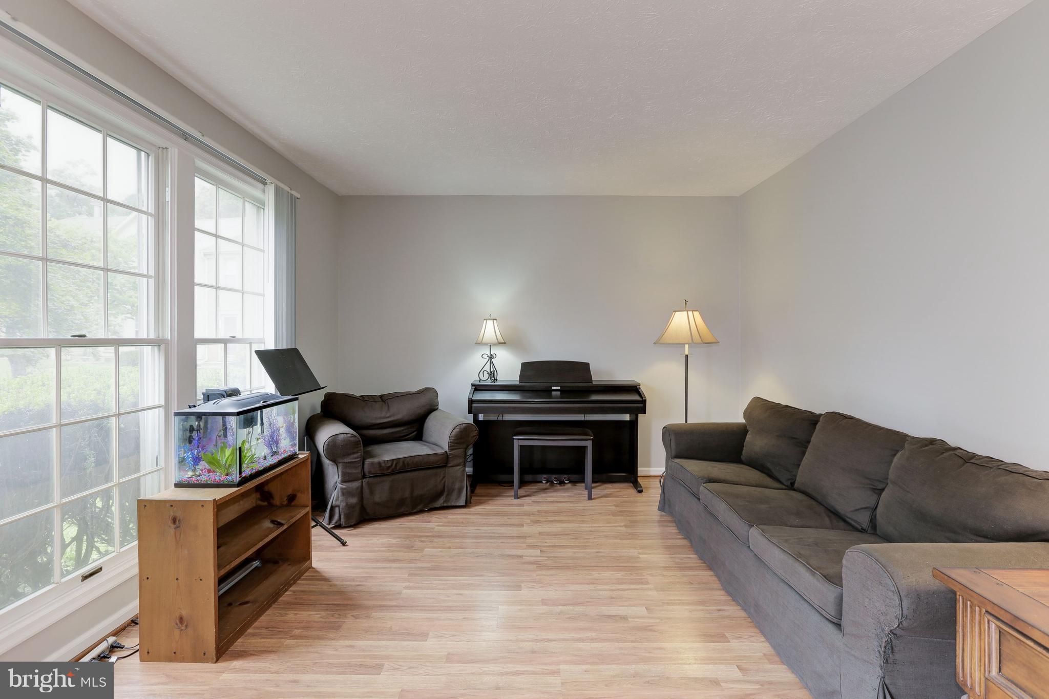 2156 Commissary Circle Odenton, MD 21113 - Photo 3 of 30 Living Room