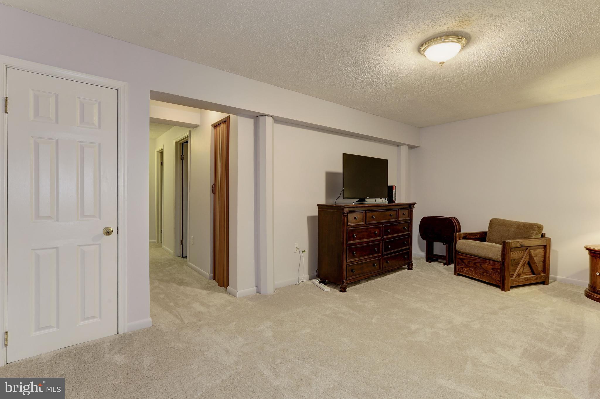 2156 Commissary Circle Odenton, MD 21113 - Photo 25 of 30 Family Room