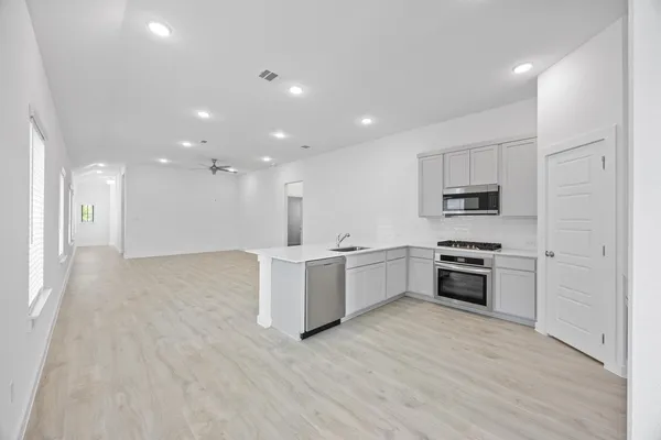 $299,990 | 186 Hornet Street, Elgin, TX 78621