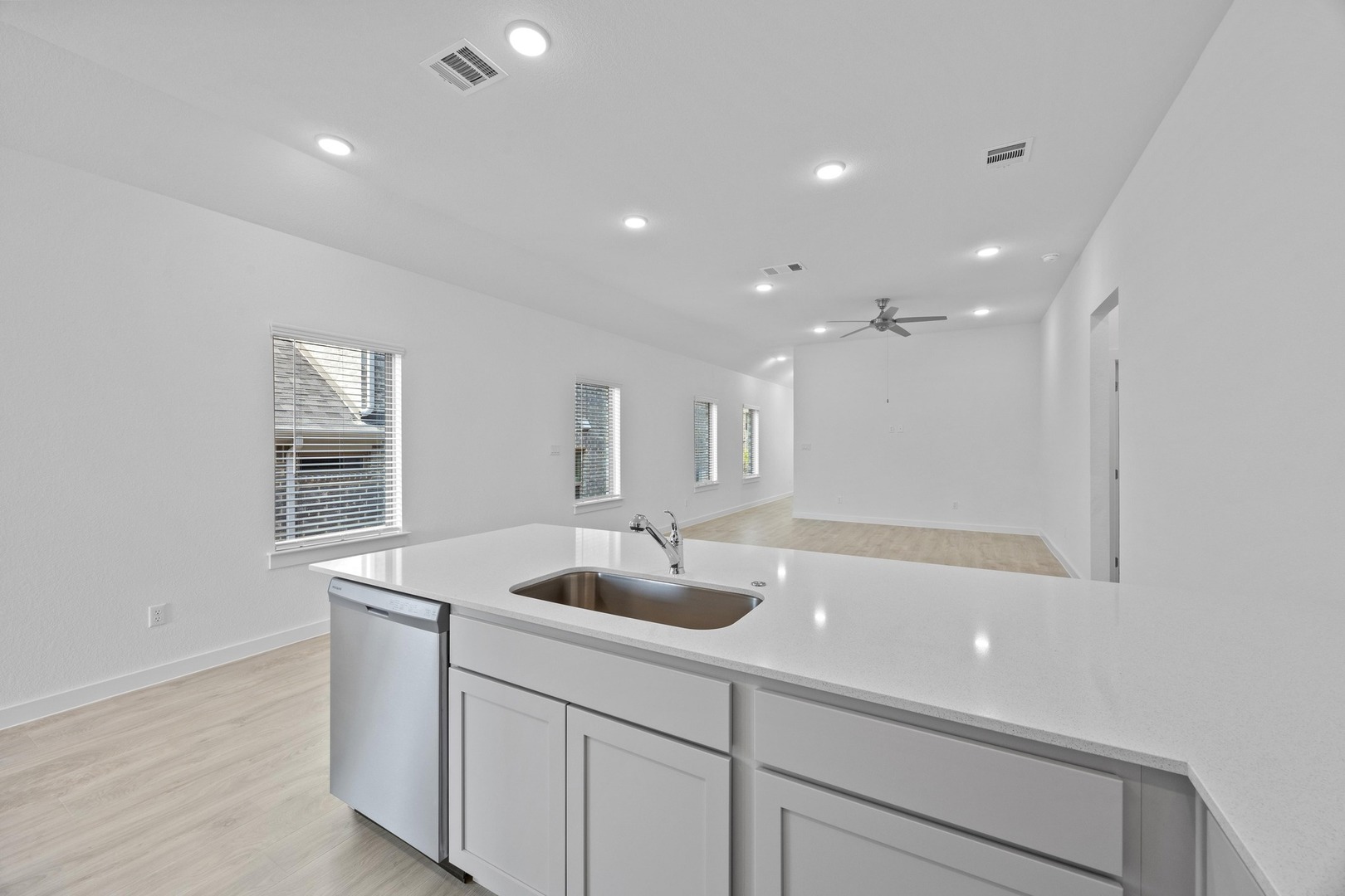 186 Hornet Street Elgin, TX 78621 - Photo 13 of 35