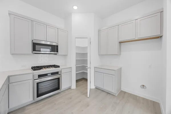 $299,990 | 186 Hornet Street, Elgin, TX 78621
