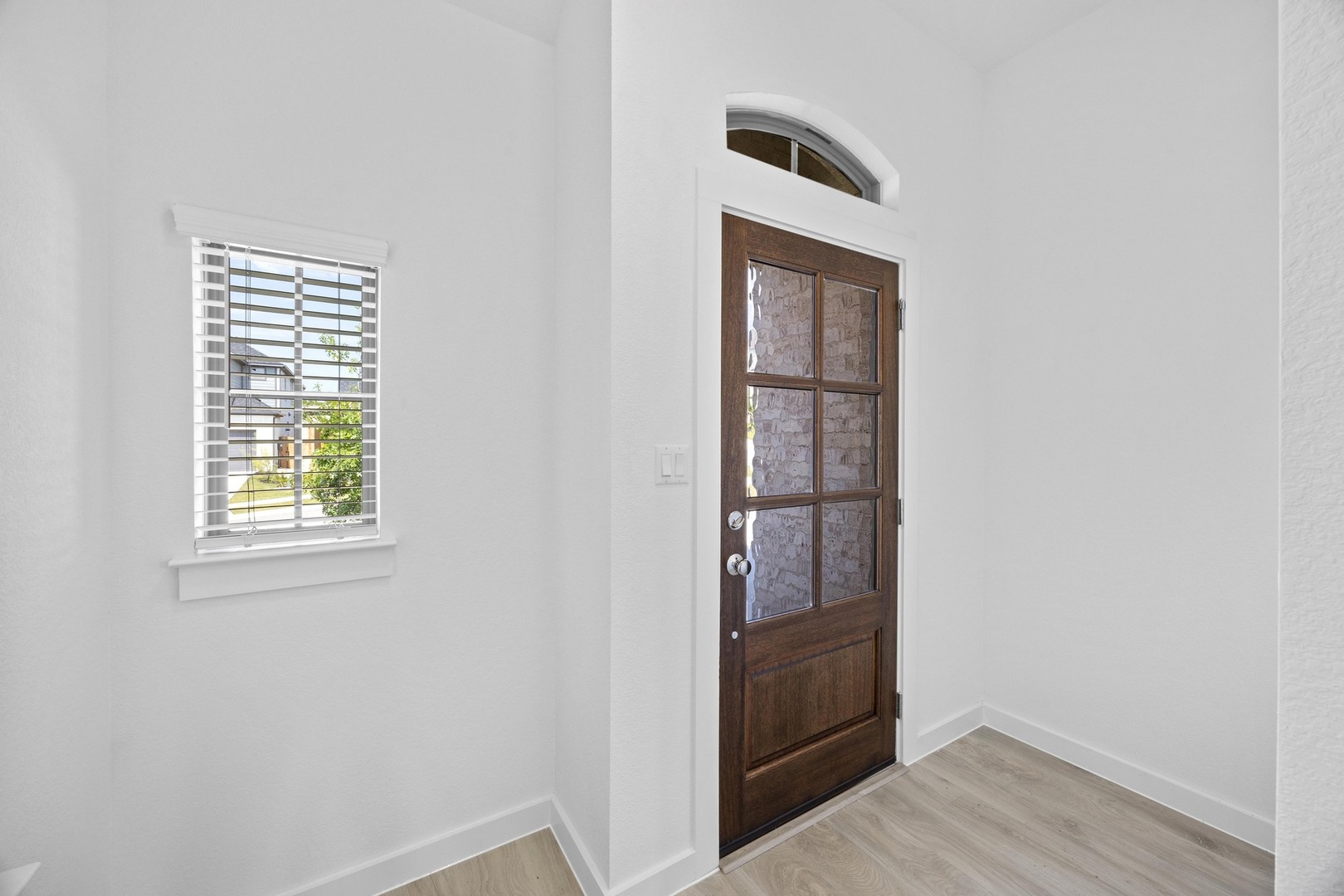 186 Hornet Street Elgin, TX 78621 - Photo 3 of 35