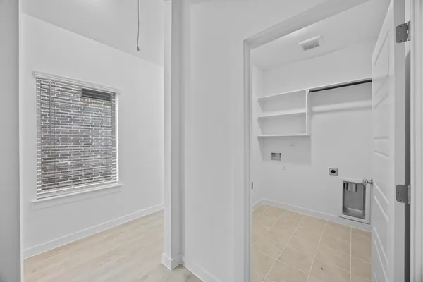 $299,990 | 186 Hornet Street, Elgin, TX 78621