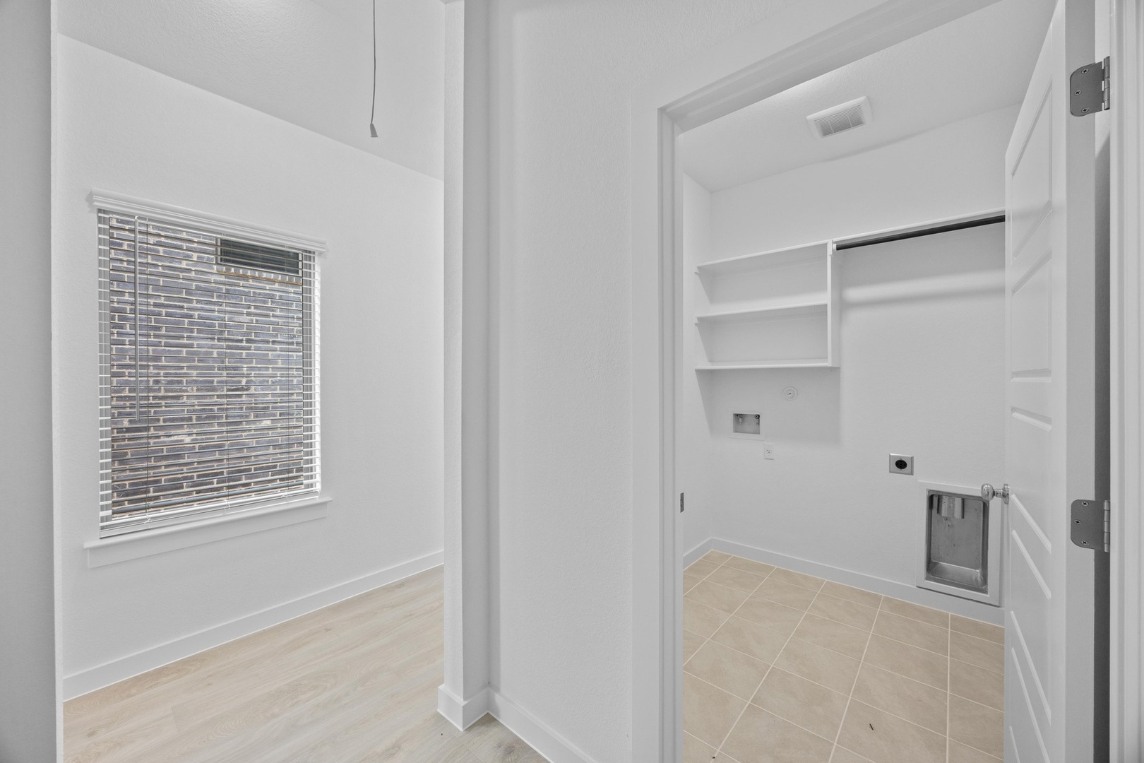 186 Hornet Street Elgin, TX 78621 - Photo 5 of 35