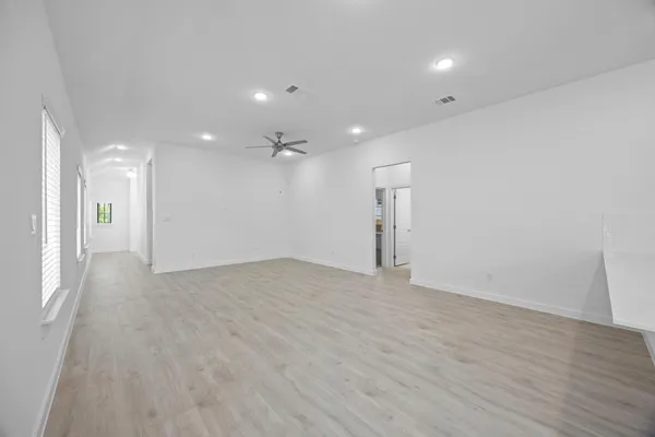 $299,990 | 186 Hornet Street, Elgin, TX 78621