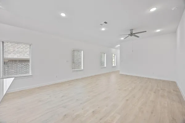 $299,990 | 186 Hornet Street, Elgin, TX 78621