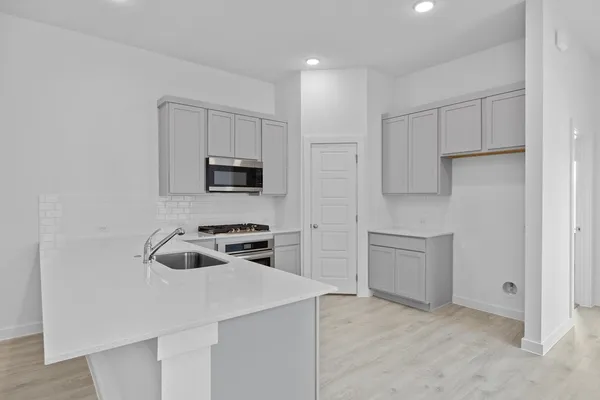 $299,990 | 186 Hornet Street, Elgin, TX 78621