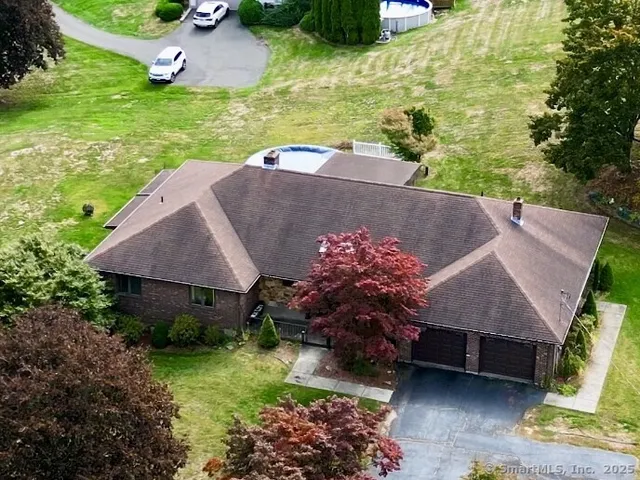 $599,000 | 46 Cliffside Drive, Wallingford, CT 06492