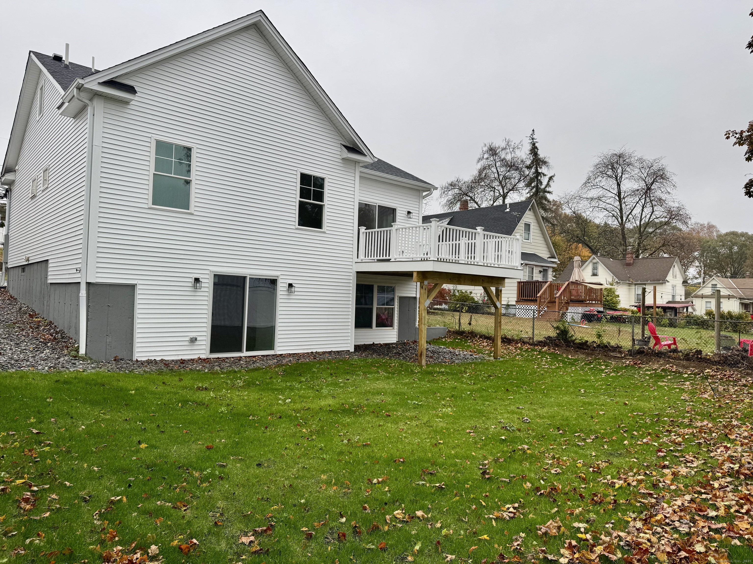 250 Dayton Road Bridgeport, CT 06606 - Photo 17 of 25