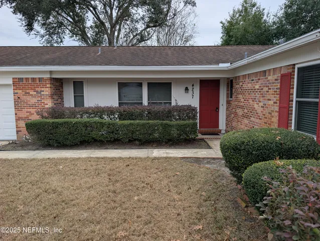 $270,000 | 4237 St Francis Circle, Jacksonville, FL 32210