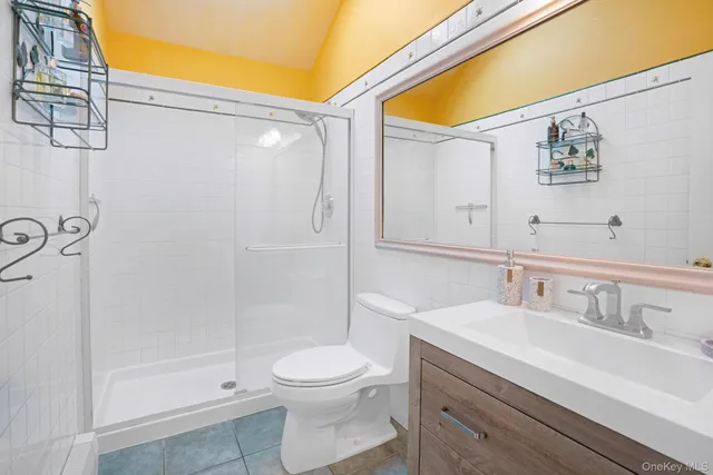 $999,000 | 20 Deborah Drive, Westhampton Beach, NY 11978