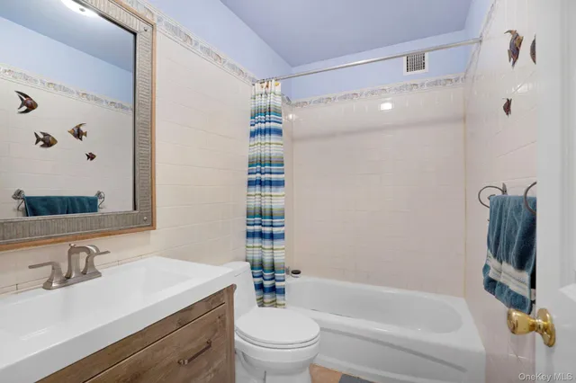 $999,000 | 20 Deborah Drive, Westhampton Beach, NY 11978