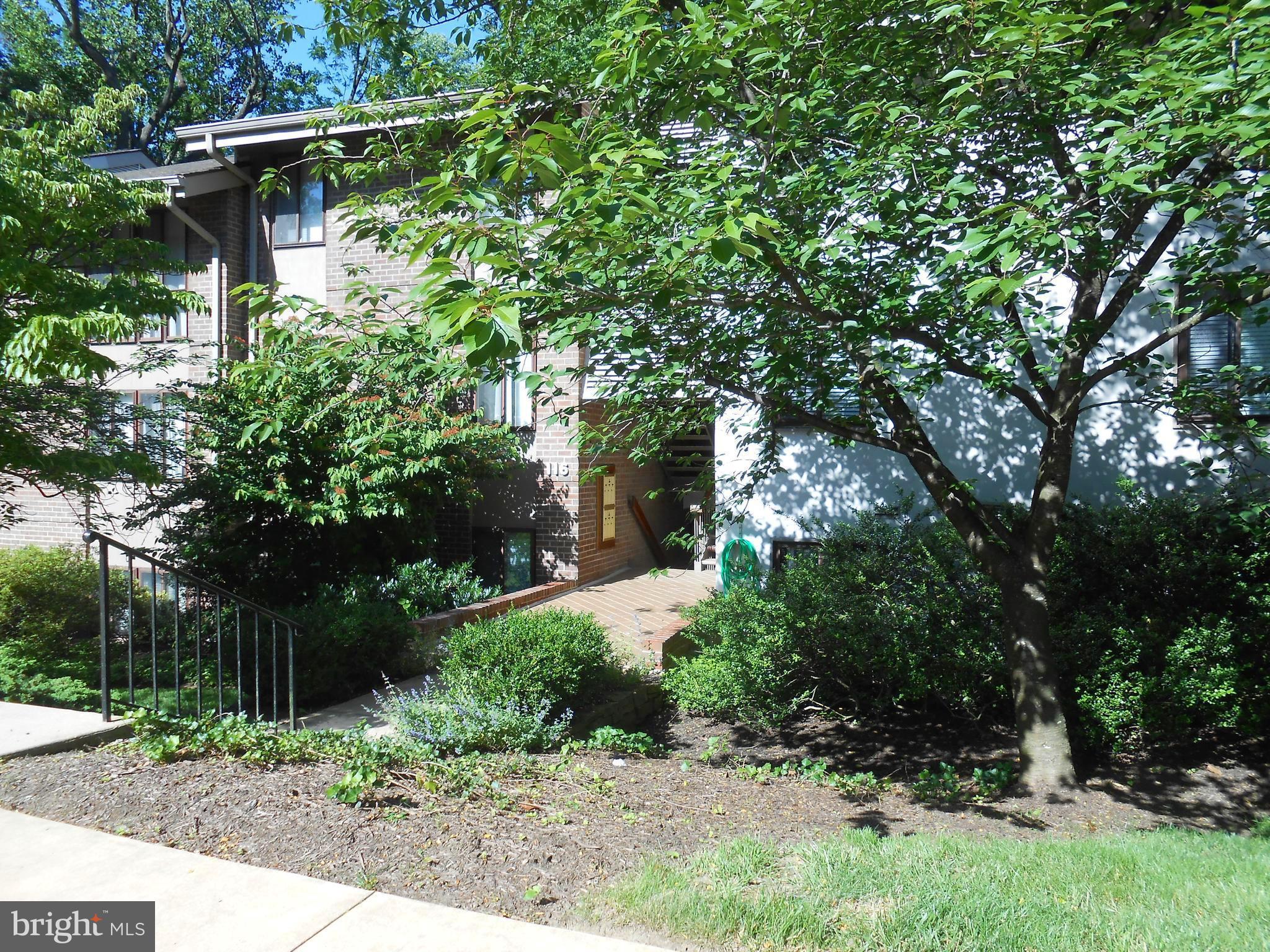 116 Cross Keys Road, Unit R116F Baltimore, MD 21210 - Photo 21 of 26 Well maintained park like setting.