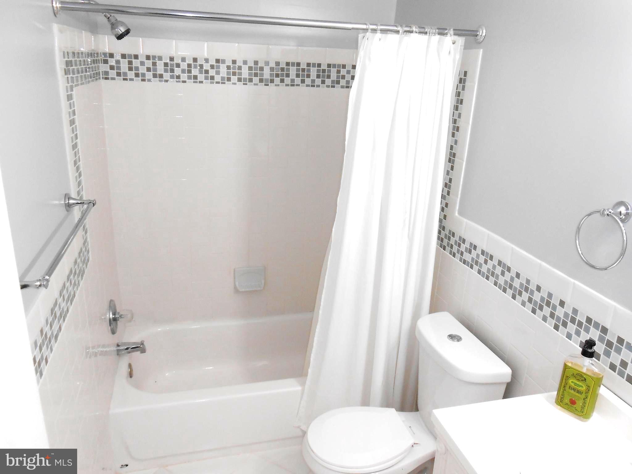 116 Cross Keys Road, Unit R116F Baltimore, MD 21210 - Photo 9 of 26