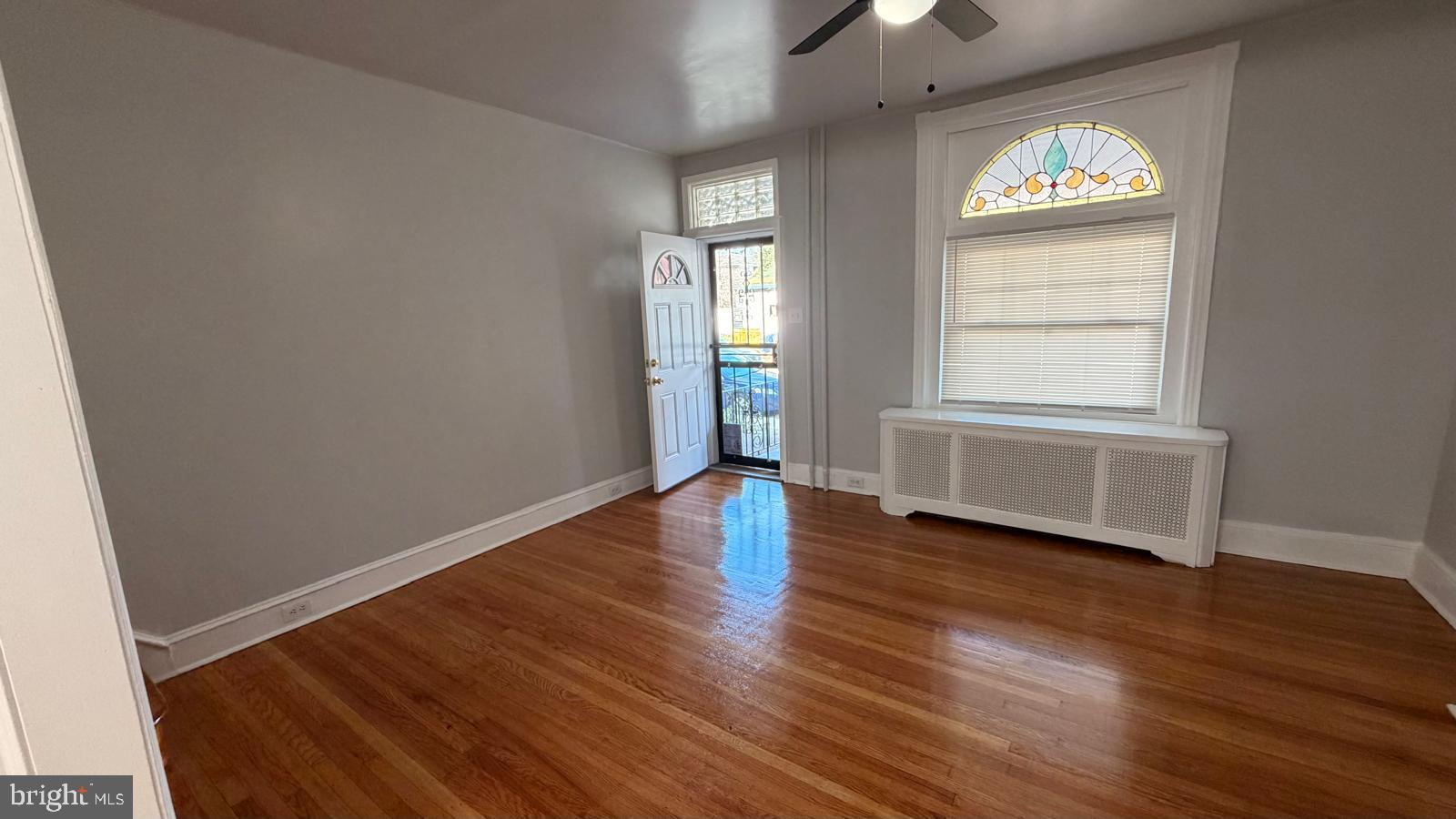 4406 Higbee Street Philadelphia, PA 19135 - Photo 4 of 36