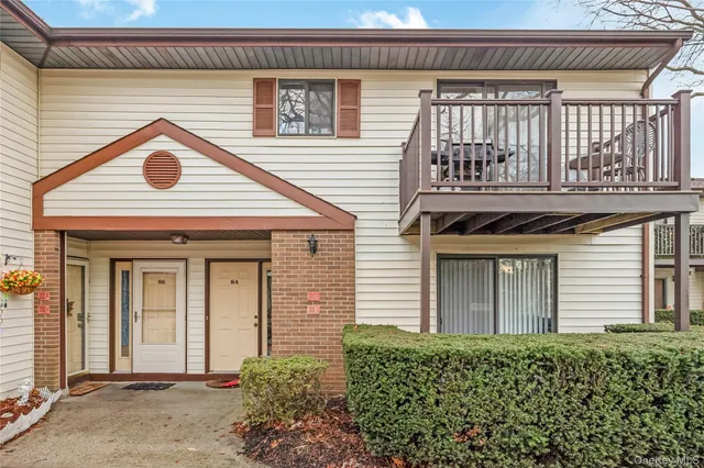 $350,000 | 615 Broadway, Unit 83, Amityville, NY 11701