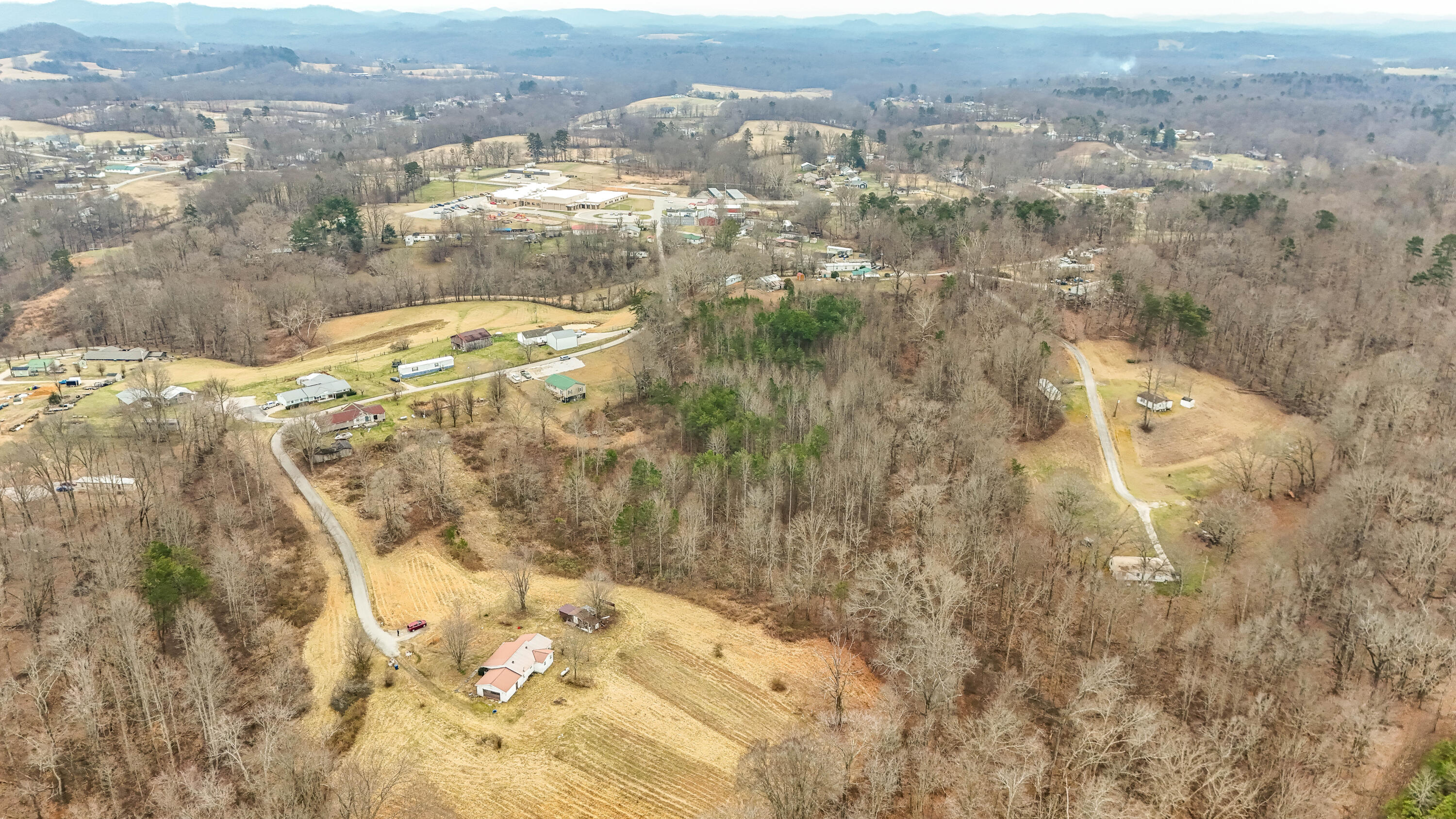 381 East Campground School Road London, KY 40744 - Photo 5 of 18 LightroomRealEstateEdits-3