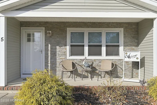 $449,000 | 5 Sheepshead Drive, Toms River, NJ 08757