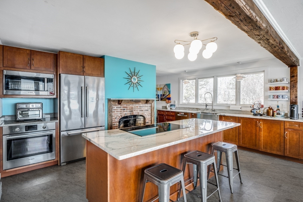 124 Ferry Road Falmouth, MA 02536 - Photo 12 of 42 Gallery Image 12