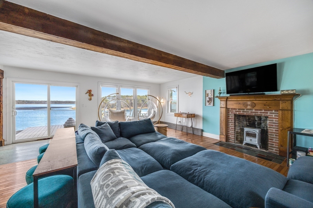 124 Ferry Road Falmouth, MA 02536 - Photo 18 of 42 Gallery Image 18