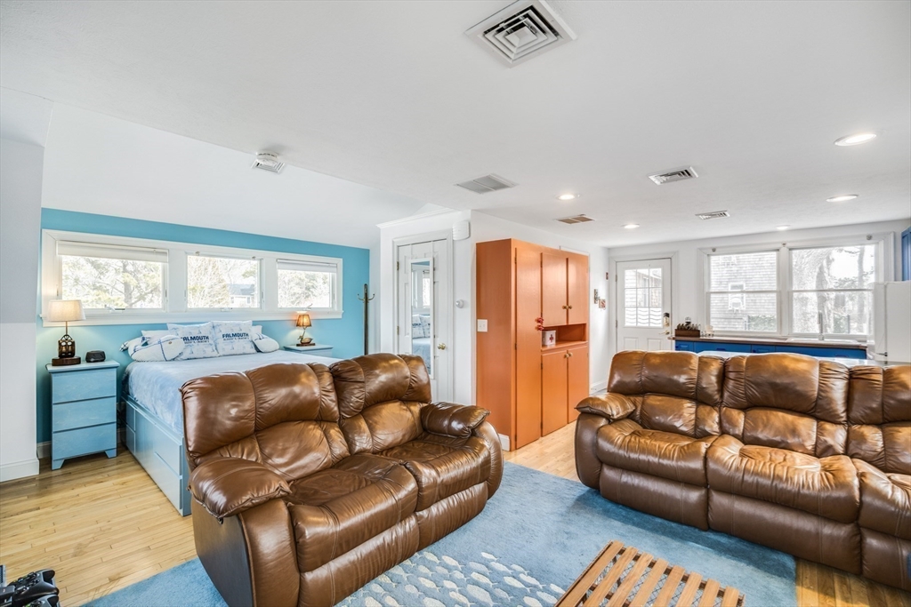 124 Ferry Road Falmouth, MA 02536 - Photo 35 of 42 Gallery Image 35