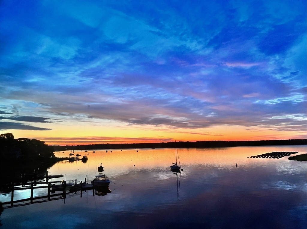 124 Ferry Road Falmouth, MA 02536 - Photo 4 of 42 Gallery Image 4
