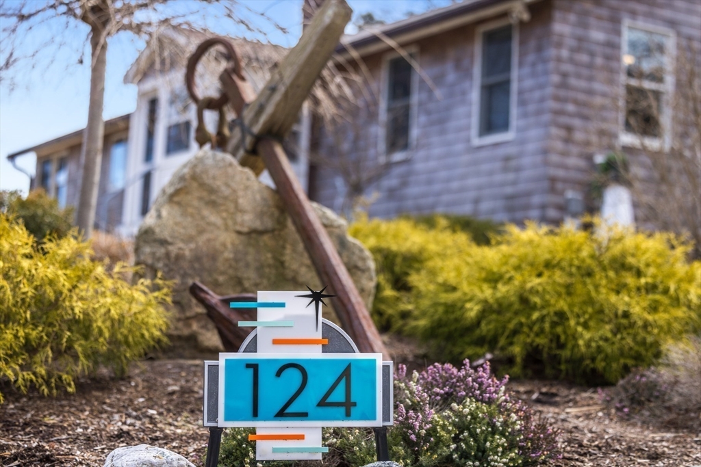 124 Ferry Road Falmouth, MA 02536 - Photo 6 of 42 Gallery Image 6