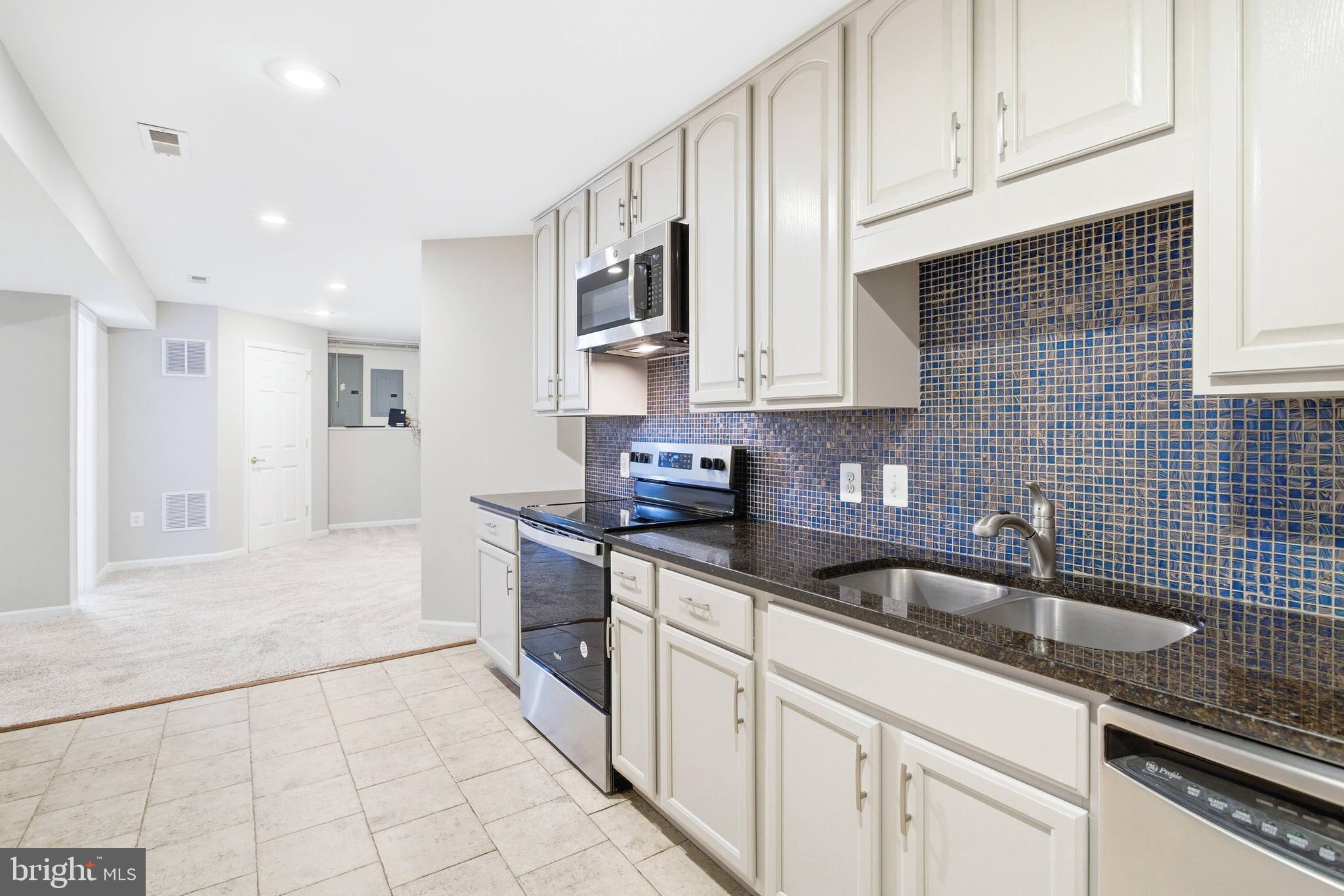 8322 Middle Ruddings Drive Lorton, VA 22079 - Photo 35 of 46