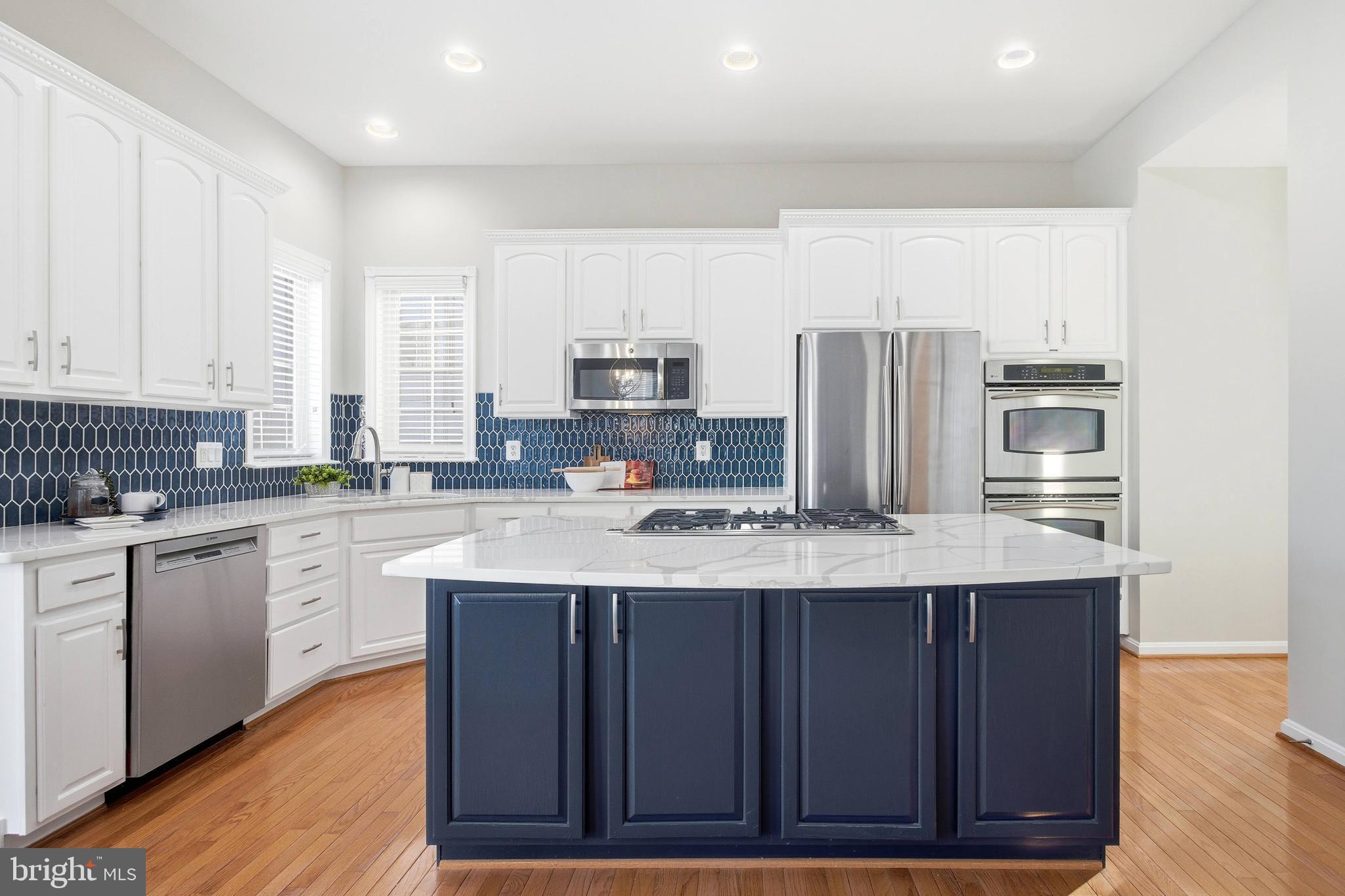 8322 Middle Ruddings Drive Lorton, VA 22079 - Photo 7 of 46