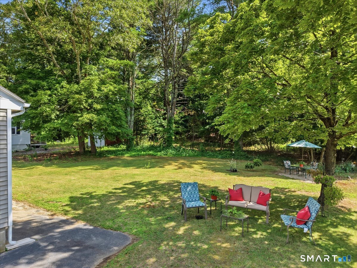 8 Mill Cove Road Ledyard, CT 06335 - Photo 12 of 31