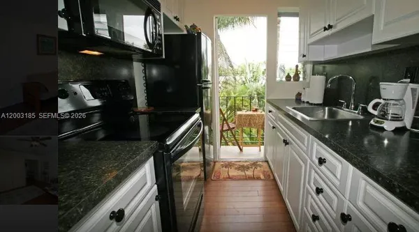 $1,800 | 900 Euclid Avenue, Unit 14, Miami Beach, FL 33139