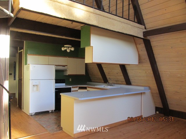 1035 Carroll Road Kelso, WA 98626 - Photo 4 of 14 Gallery Image 4