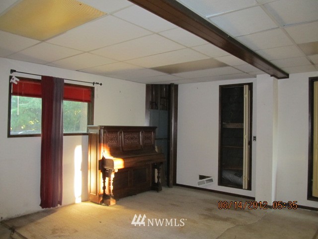 1035 Carroll Road Kelso, WA 98626 - Photo 10 of 14 Gallery Image 10