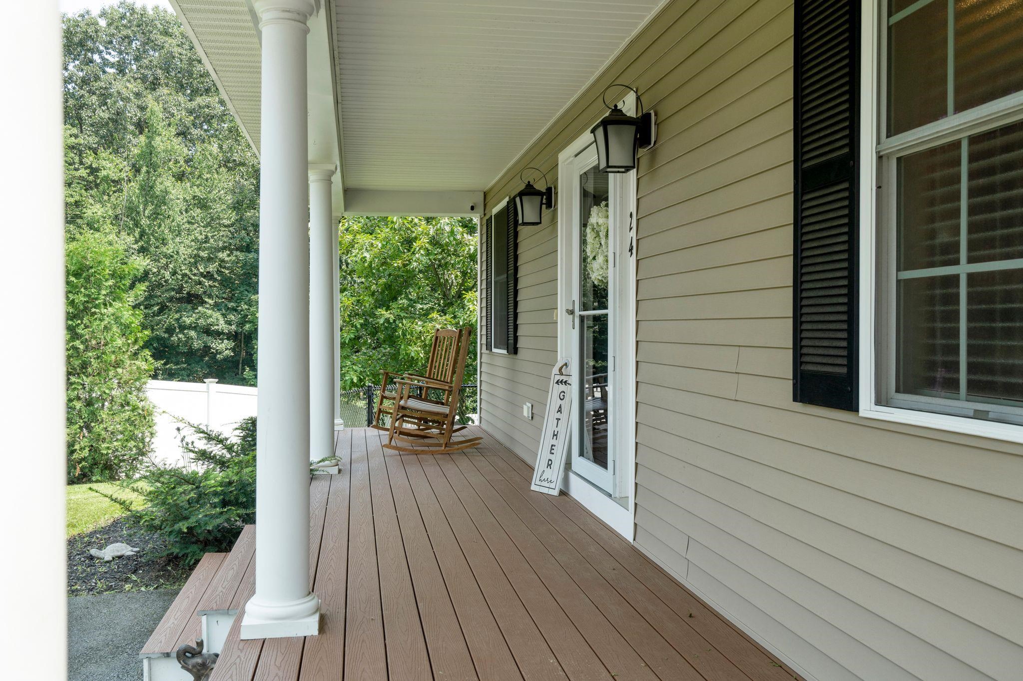 24 Isaac Foss Road Chester, NH 03036 - Photo 3 of 40