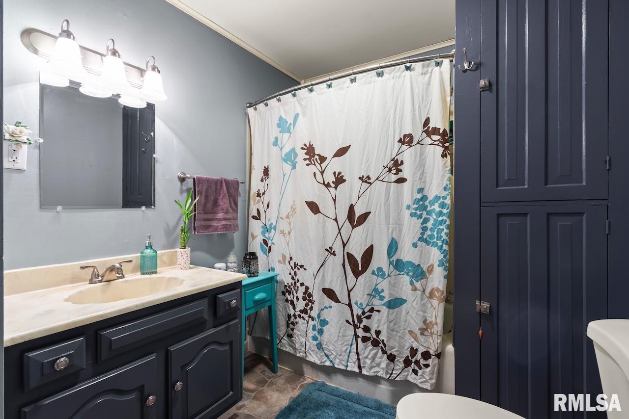 525 West Ash Street Chillicothe, IL 61523 - Photo 25 of 42