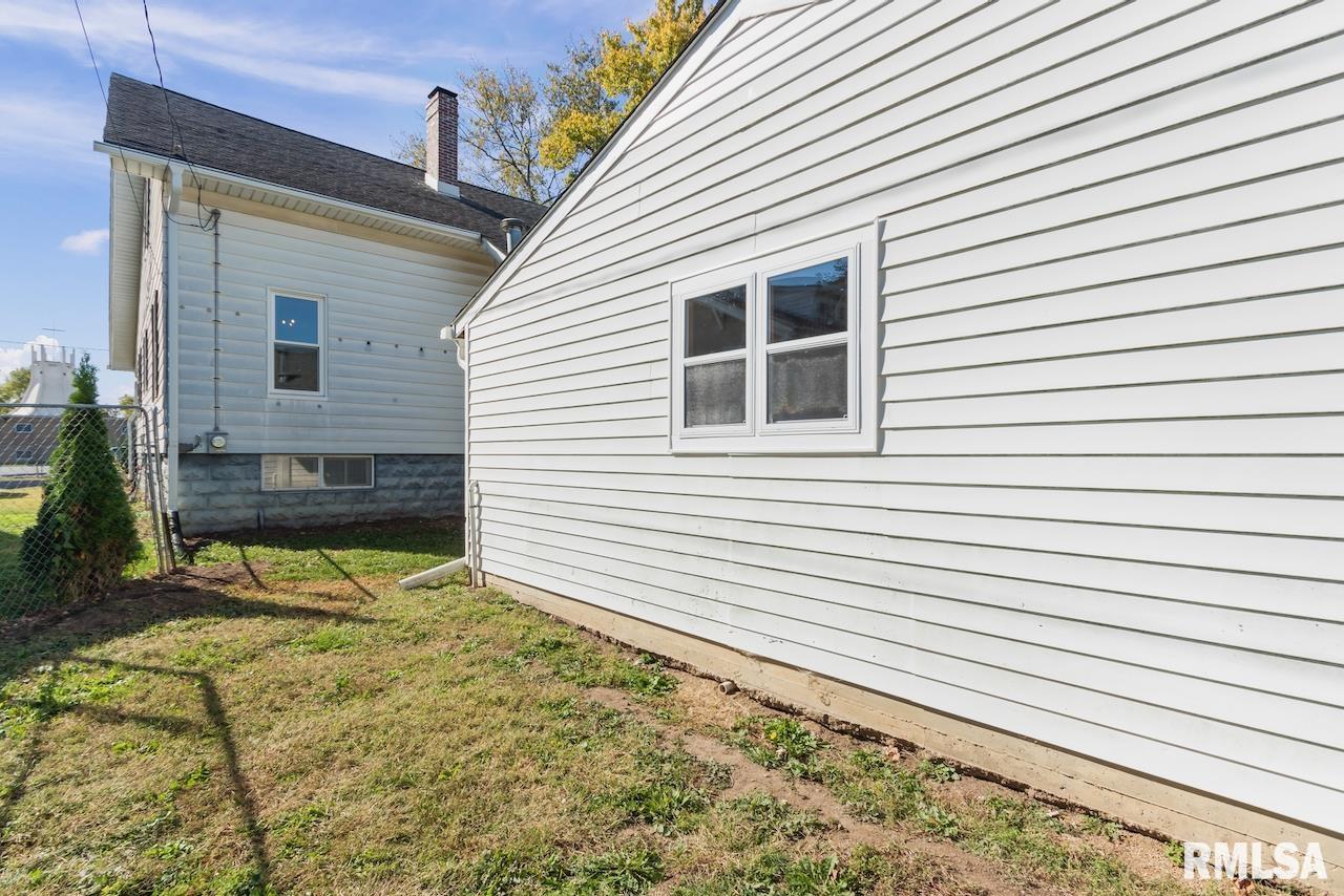 525 West Ash Street Chillicothe, IL 61523 - Photo 35 of 42