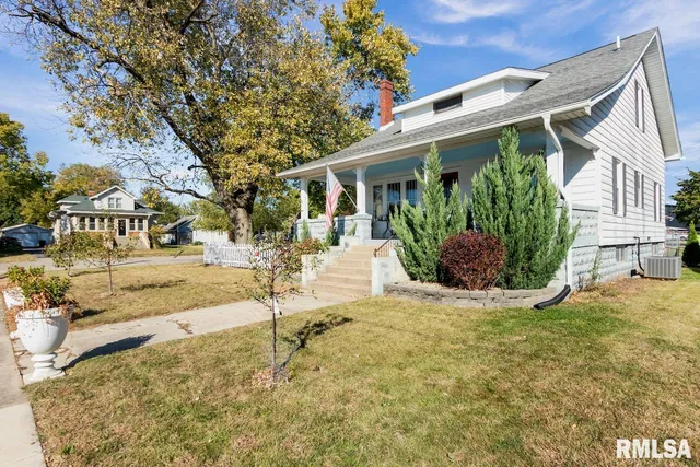 $159,900 | 525 West Ash Street, Chillicothe, IL 61523