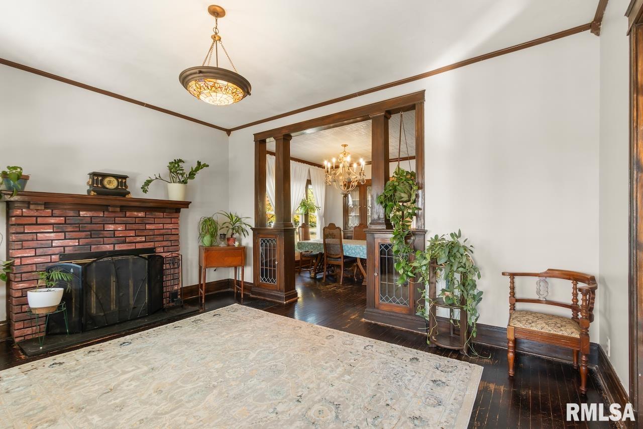 525 West Ash Street Chillicothe, IL 61523 - Photo 4 of 42