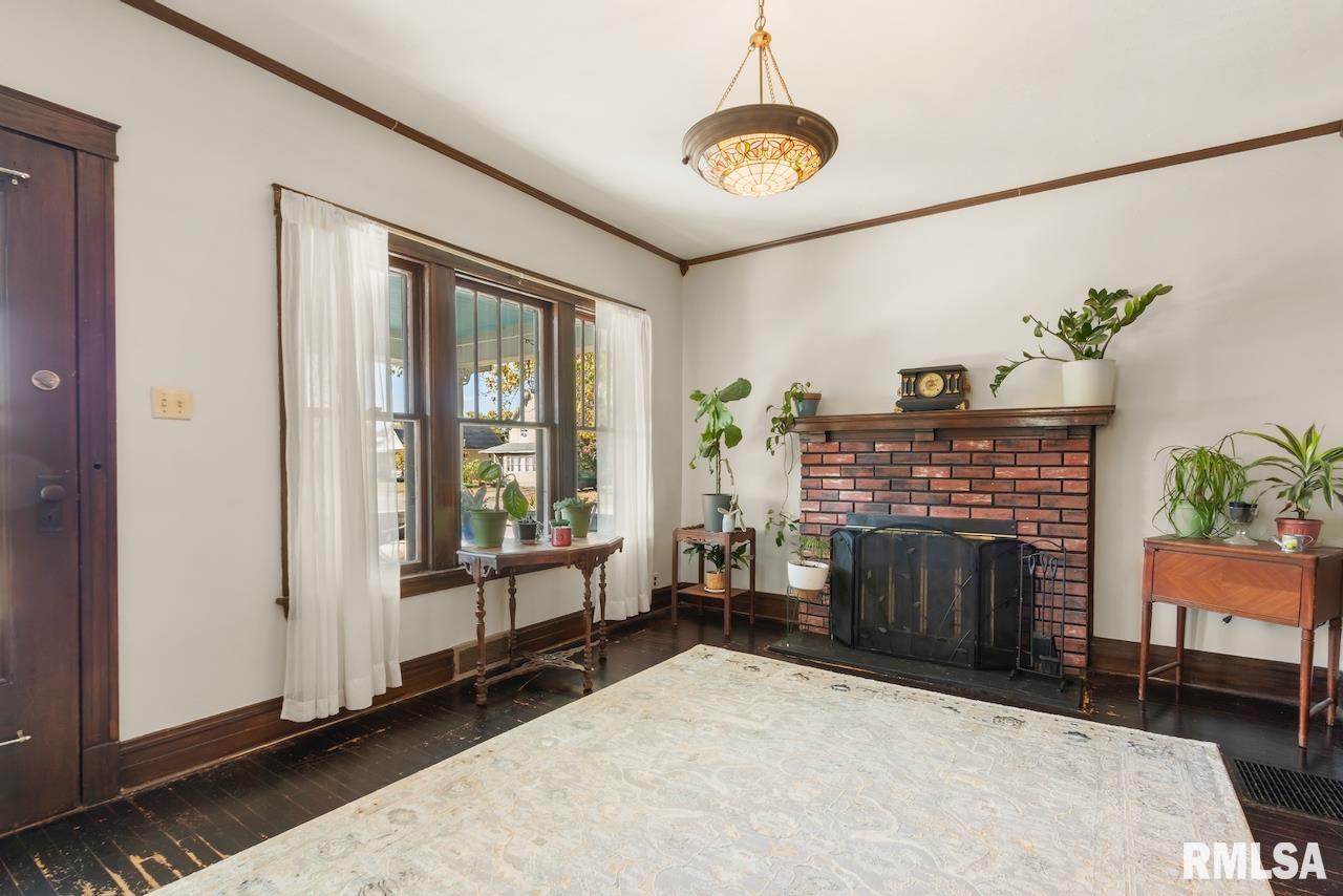 525 West Ash Street Chillicothe, IL 61523 - Photo 5 of 42