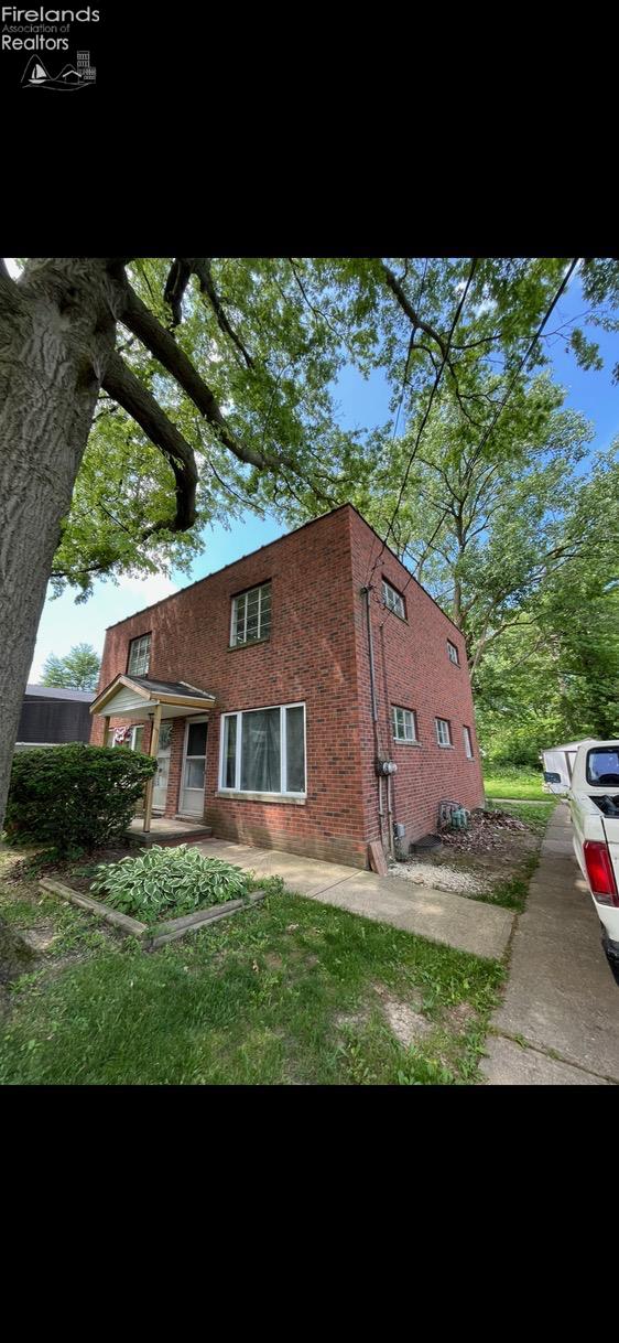 300 Claremont Road Vermilion, OH 44089 - Photo 3 of 32 Gallery Image 3