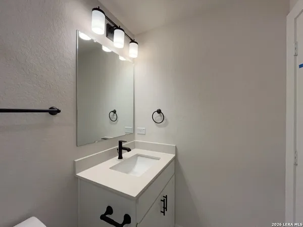 $2,875 | 5958 Edna Point, New Braunfels, TX 78130