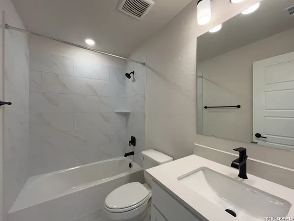 $2,875 | 5958 Edna Point, New Braunfels, TX 78130