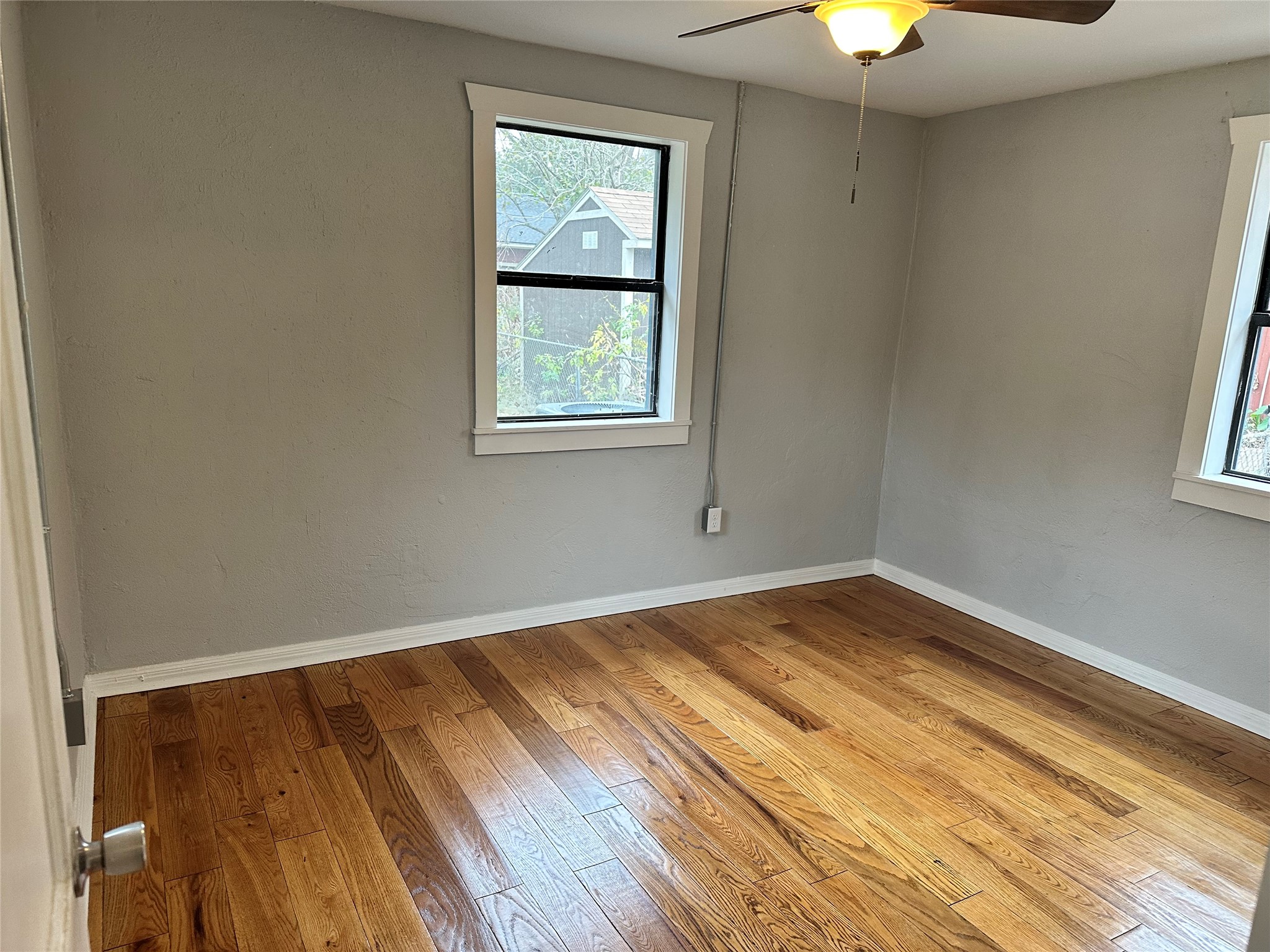 912 West Cleveland Street Alvin, TX 77511 - Photo 17 of 31