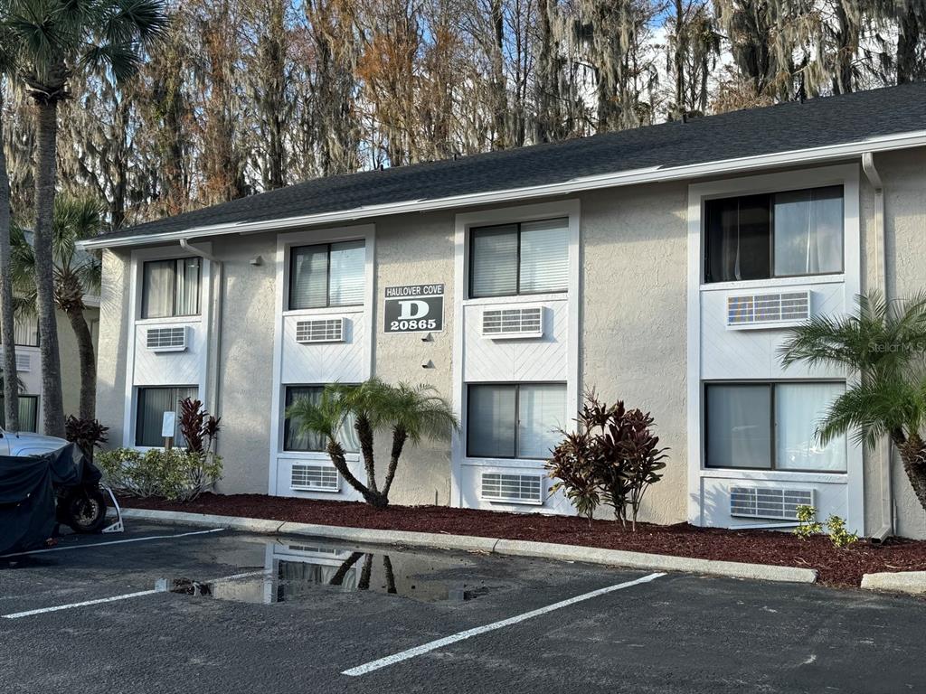 20865 Haulover Cove Road, Unit D10 Lutz, FL 33558 - Photo 2 of 18