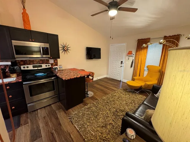 $1,400 | 20865 Haulover Cove Road, Unit D10, Lutz, FL 33558