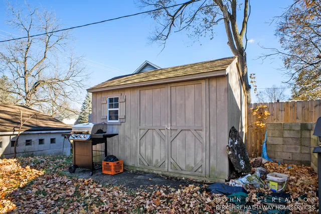 $189,900 | 428 West Walnut Street, Hastings, MI 49058