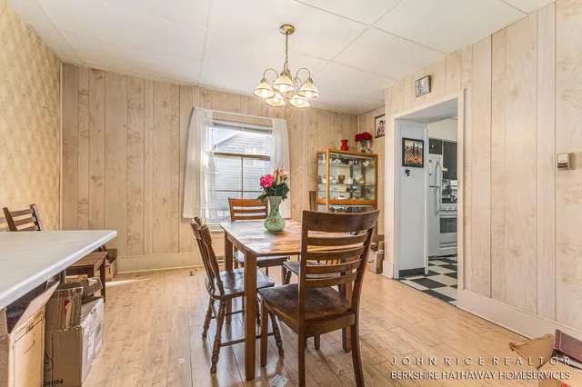 $189,900 | 428 West Walnut Street, Hastings, MI 49058